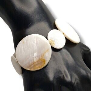 Mother of Pearl Natural Shell Round Flat Disc Bracelet Geometric Mod Vintage